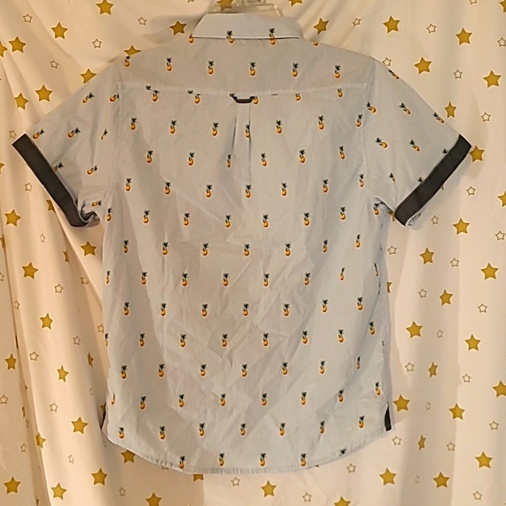 Button down shirt - Picture 2 of 4